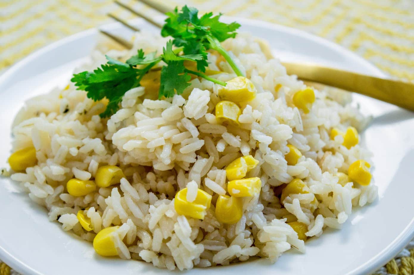 Arroz Con Maiz | White Rice with Corn Recipe - Latina Mom Meals