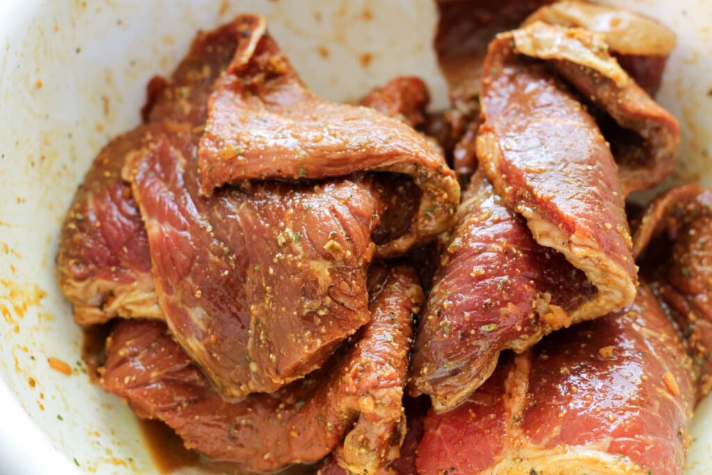 Puerto Rican Bistec Encebollad Recipe | Steak and Onions Recipe