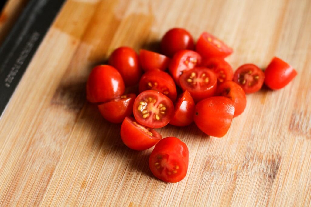 Healthy Summer Avocado Caprese Salad Recipe