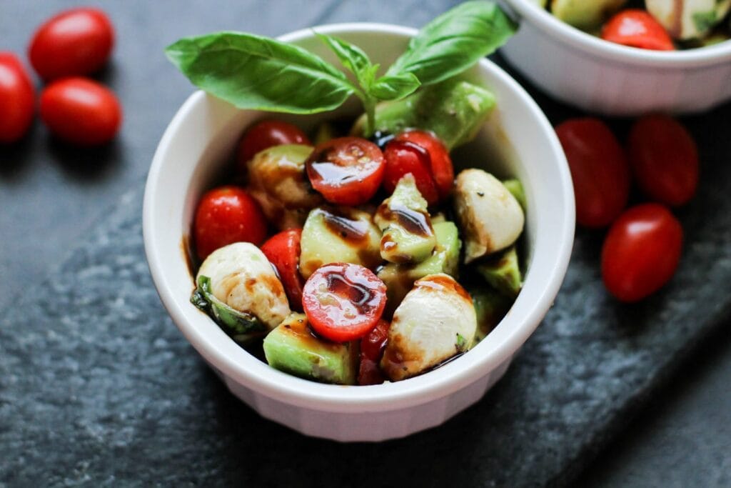 Healthy Summer Avocado Caprese Salad Recipe