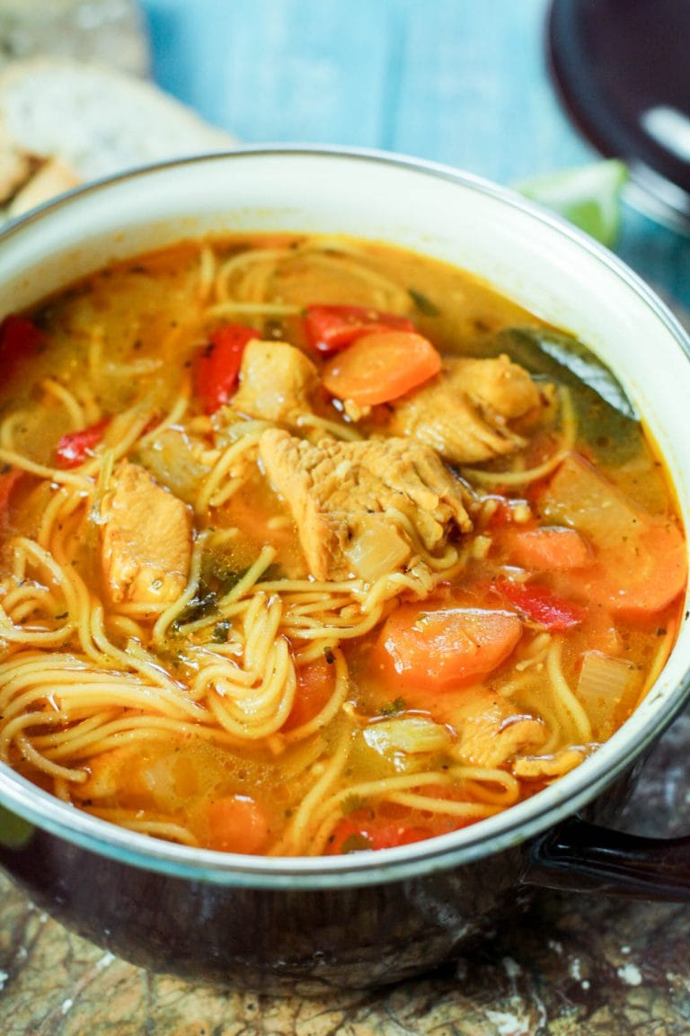 Puerto Rican sopa de fideo (Chicken Noodle Soup) Latina Mom Meals