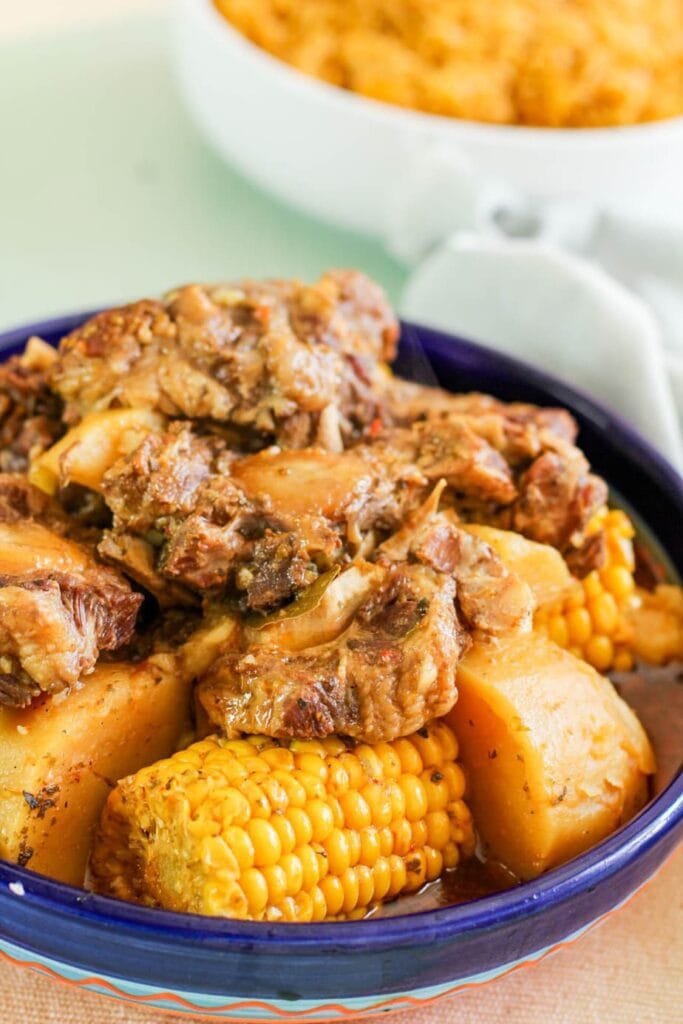 oxtails with corn and potatoes