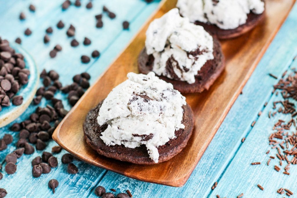 ice cream scoops on a chocolate cookie